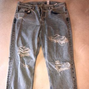 Distressed boyfriend jeans